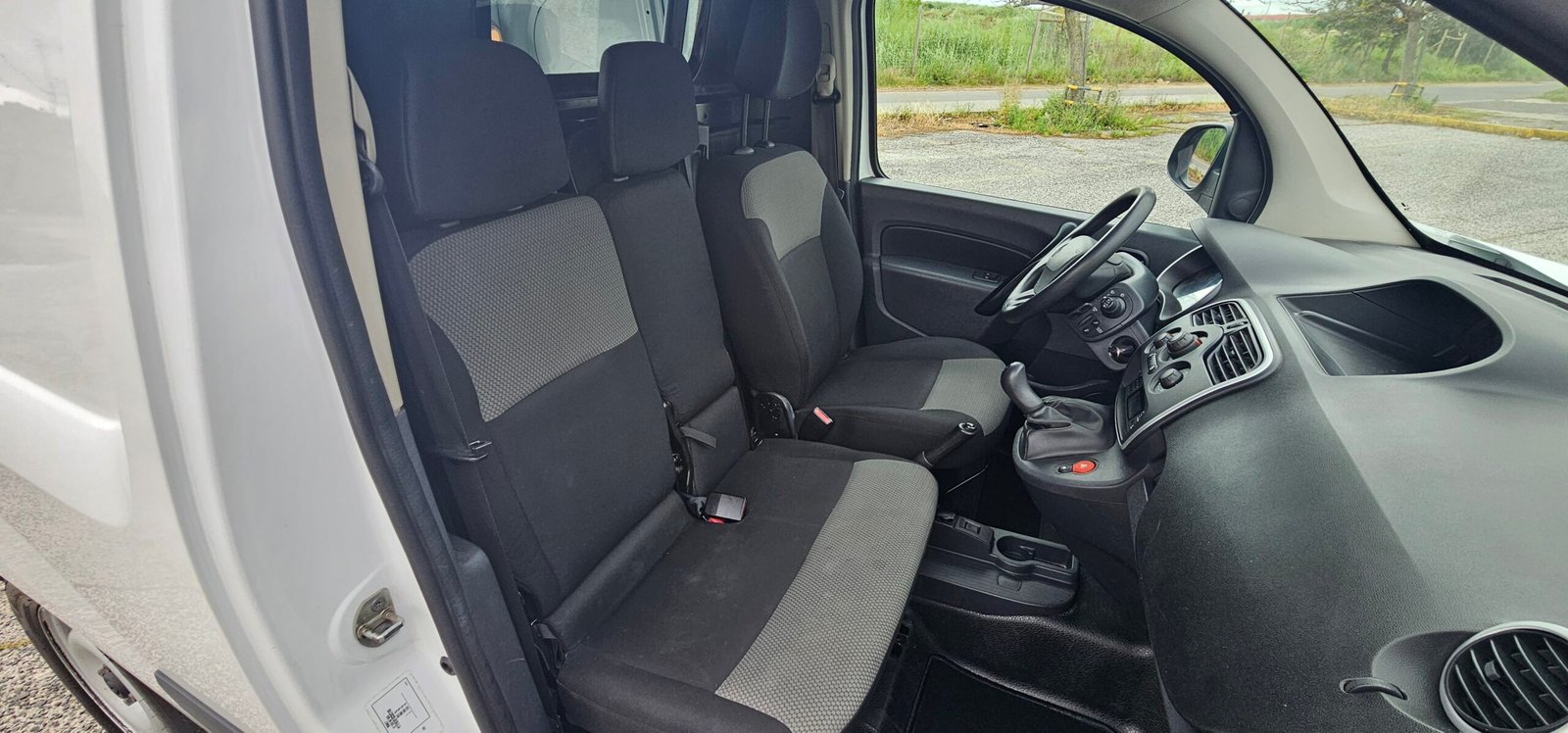 RENAULT Kangoo Express Fase II Diesel (KU2) 1.5 dCi Compact Business S/S 3L 4P (75cv) — foto 7