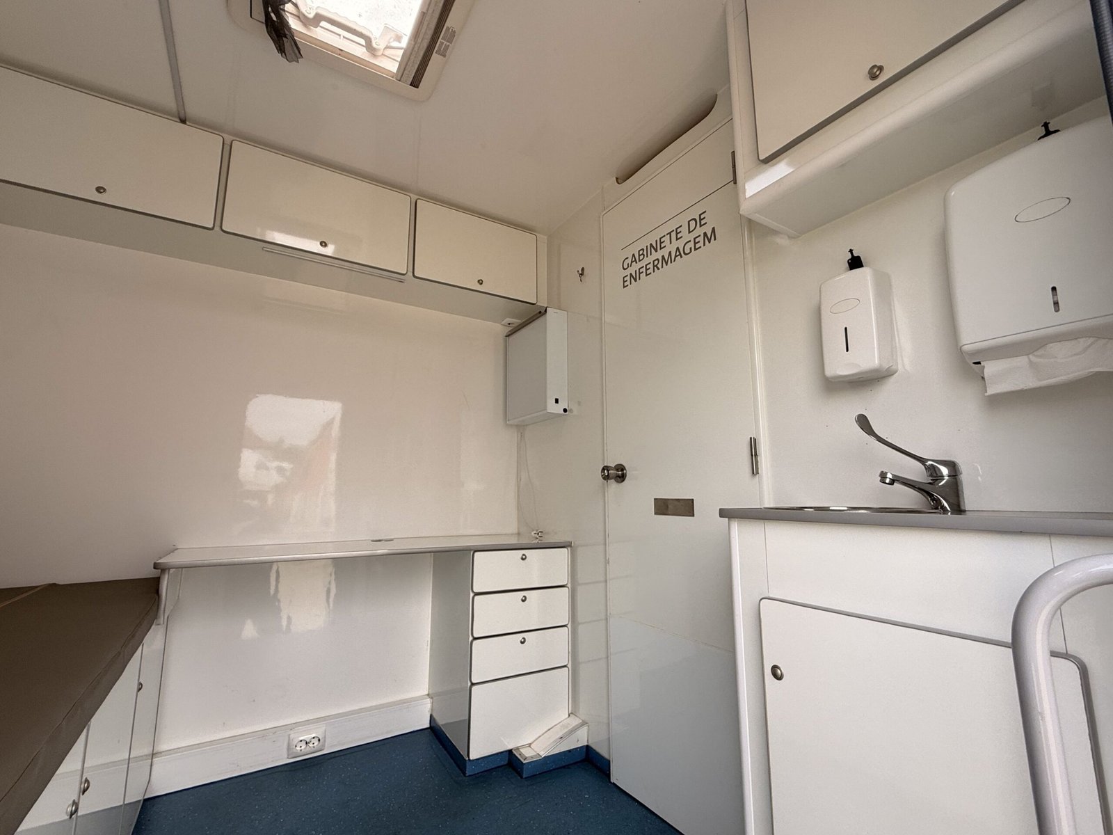 IVECO Daily Chassis-Cabina Diesel 3.0 35C18 4100 2P (180cv) — foto 5