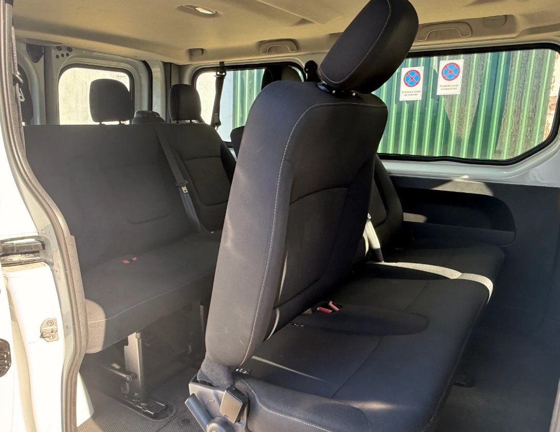 Renault Trafic Combi usada 1.6 dCi 9 Lugares 2017 — foto 9