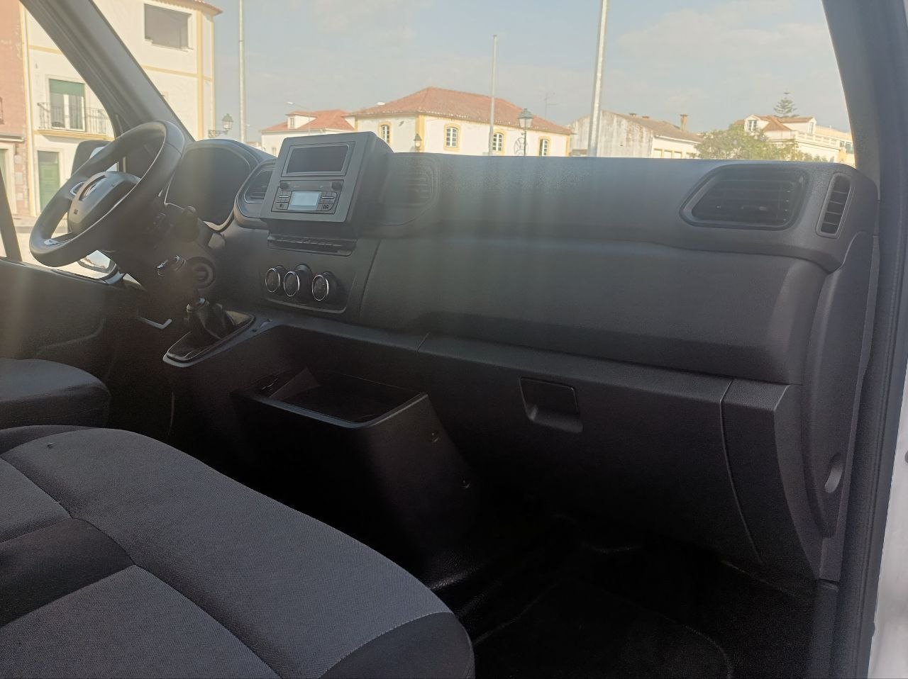 Renault Master L2H2 3.5T 5P — foto 10