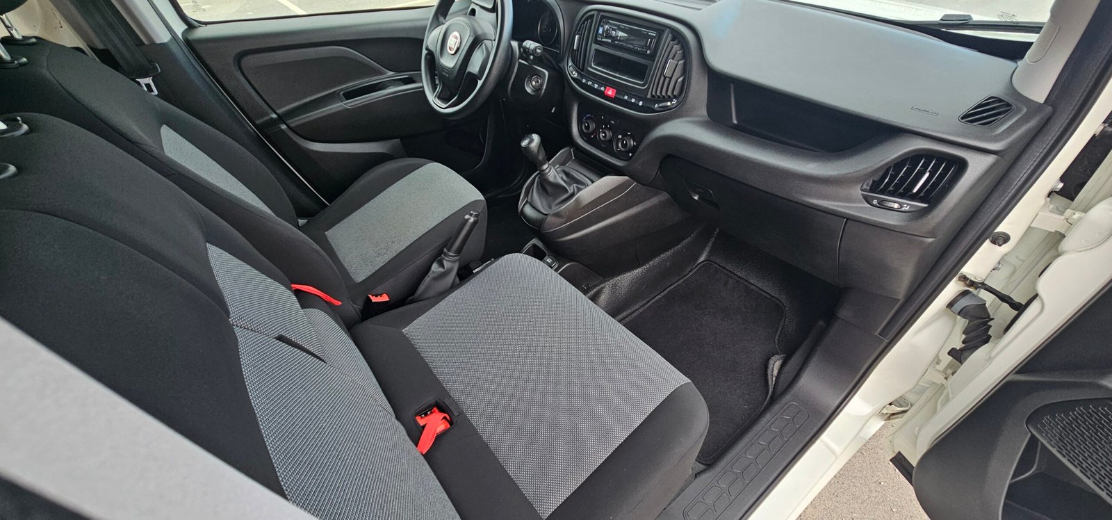 Fiat Doblo Cargo Diesel (263) 1.3 MJ Easy 3L 4P (95cv) — foto 11