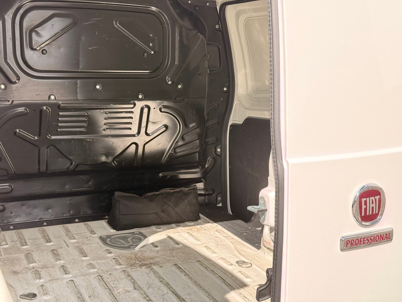 FIAT Fiorino Diesel (225) 1.3 M-jet SX 4P (80cv) — foto 13