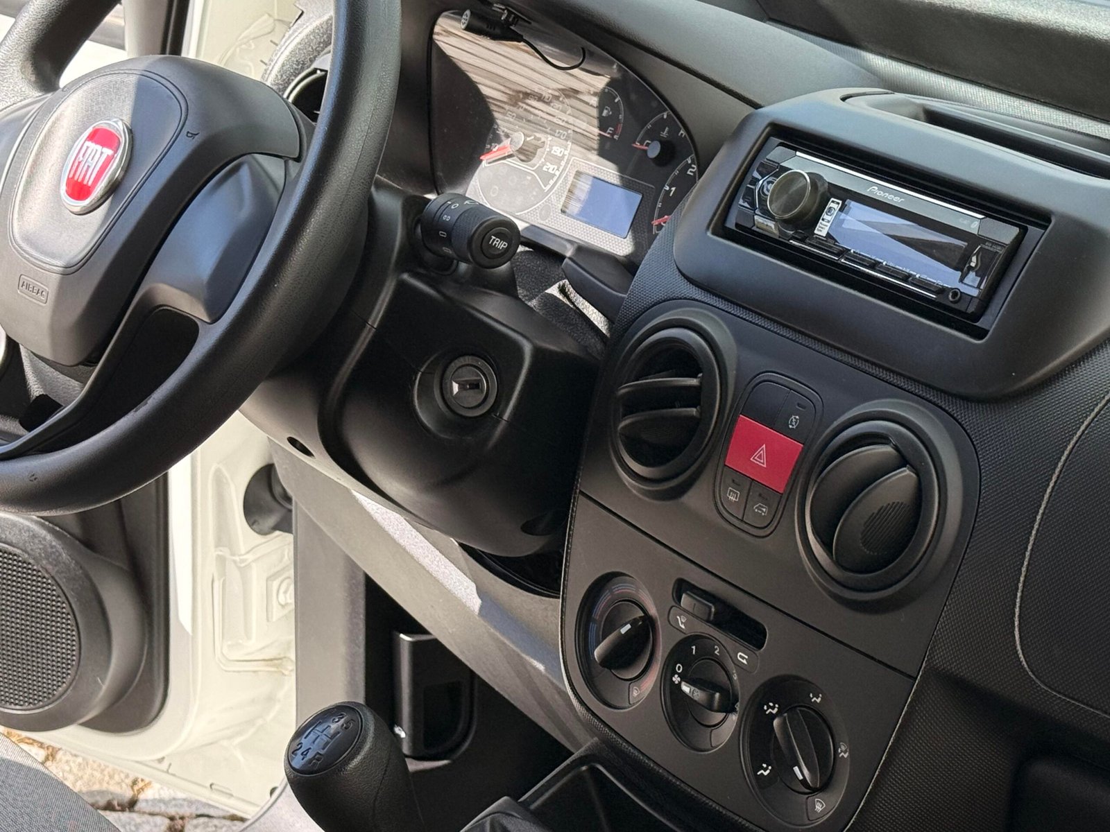FIAT Fiorino Diesel (225) 1.3 M-jet SX 4P (80cv) — foto 10