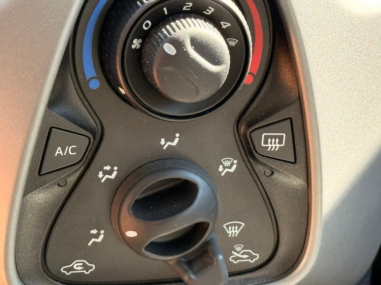 Toyota Aygo 1.0 X-Play + X-Touch 2021 — foto 13