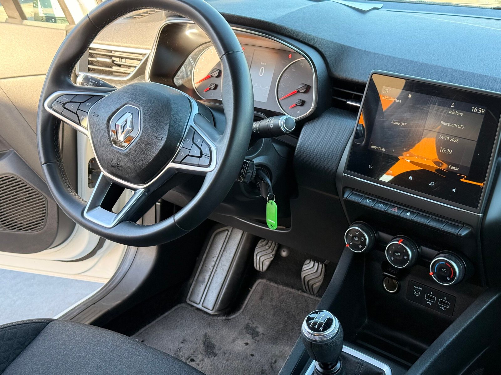 Renault Clio GPL Usado 1.0 TCe Intens Bi-Fuel 100cv — foto 11